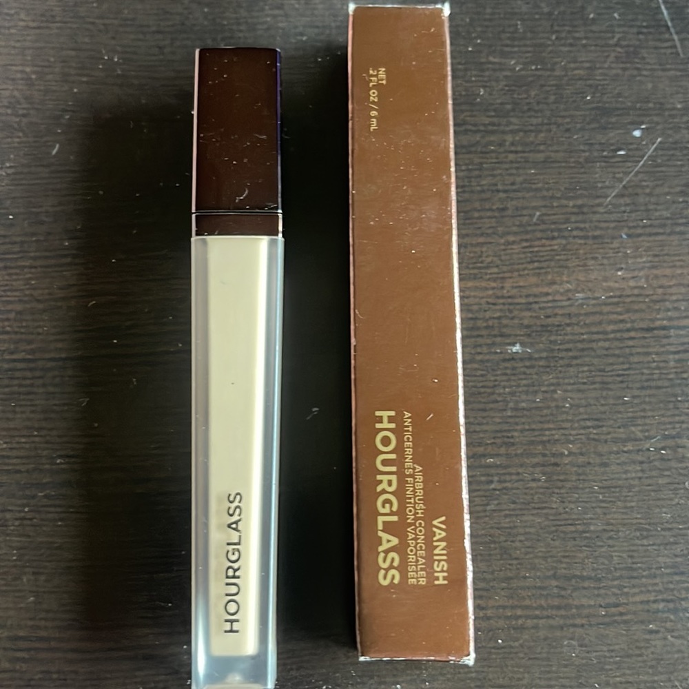Hourglass VANISH™ AIRBRUSH CONCEALER. Color Cotton . New - Picture 3 of 5